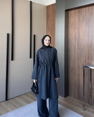 Model wearing the Alina Set in Black