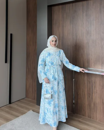 Model wearing the Lavin Set in Blue